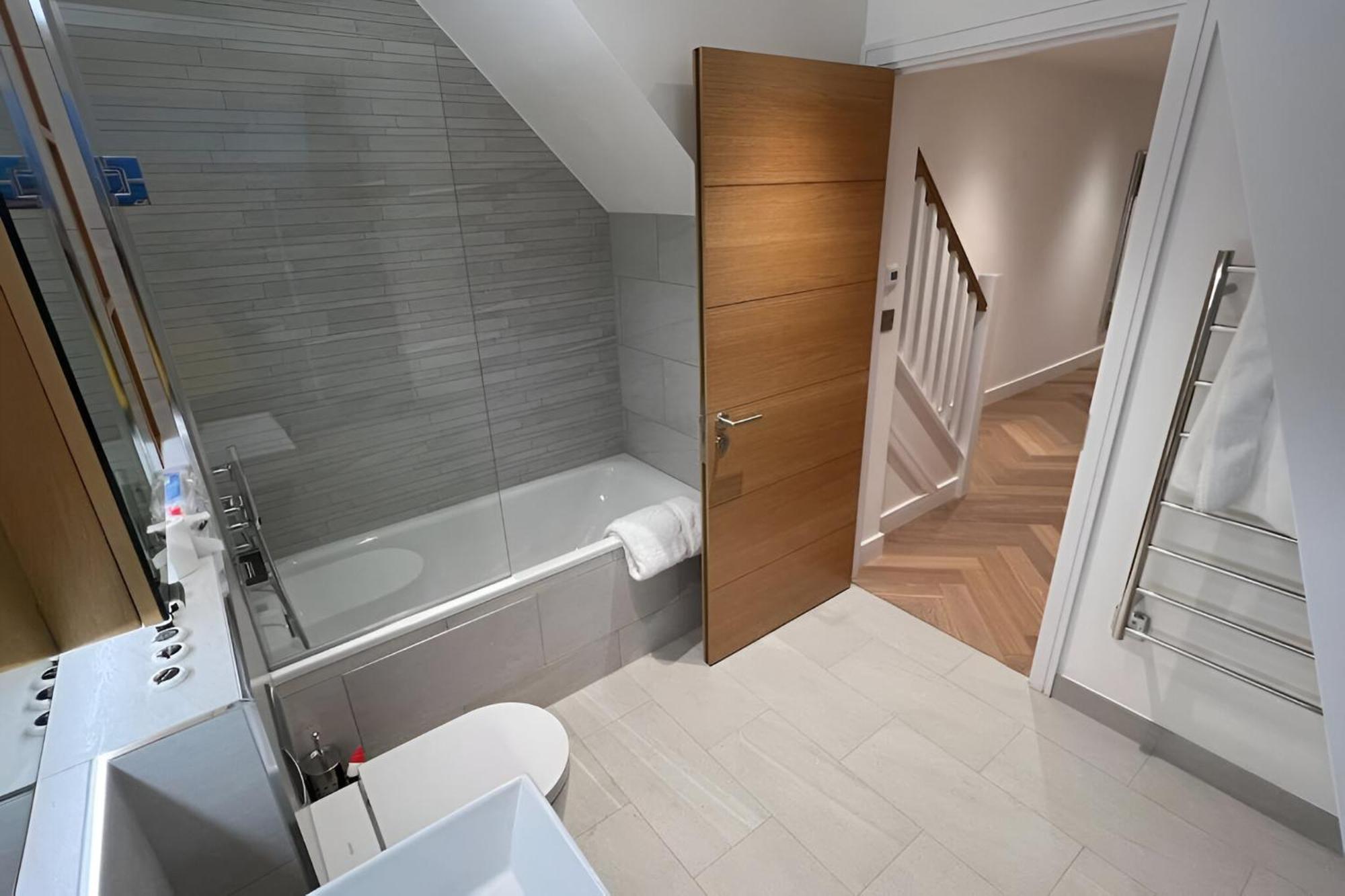 Reserve Amazing 2-Bedroom Penthouse In Marble Arch 74 ลอนดอน ภายนอก รูปภาพ